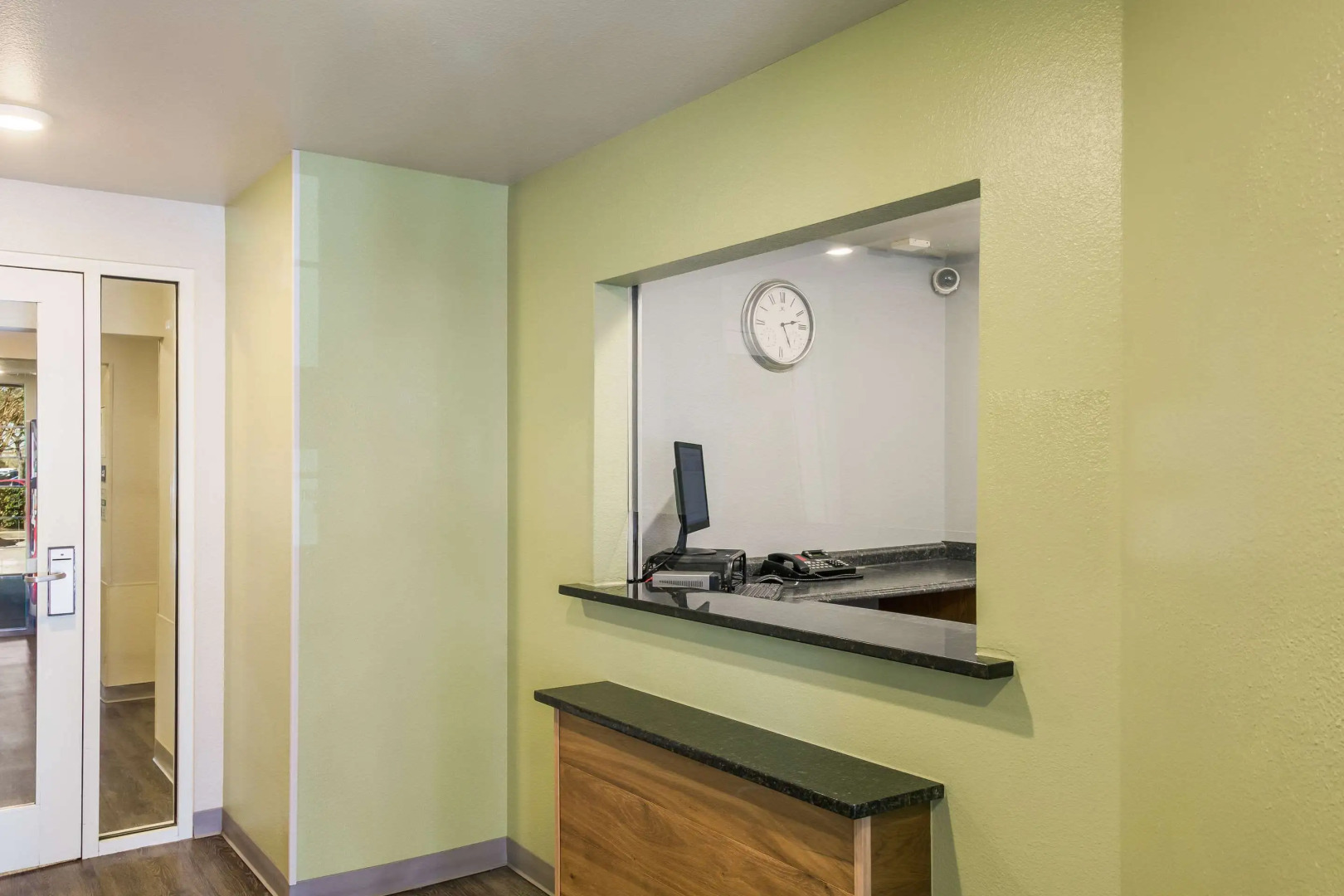 WoodSpring Suites Houston La Porte