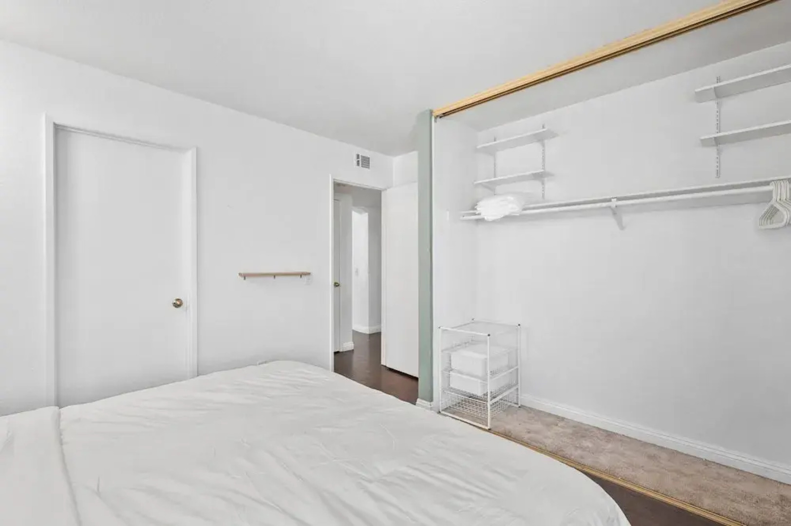 Modern Cozy Retreat With Pool Fireplace