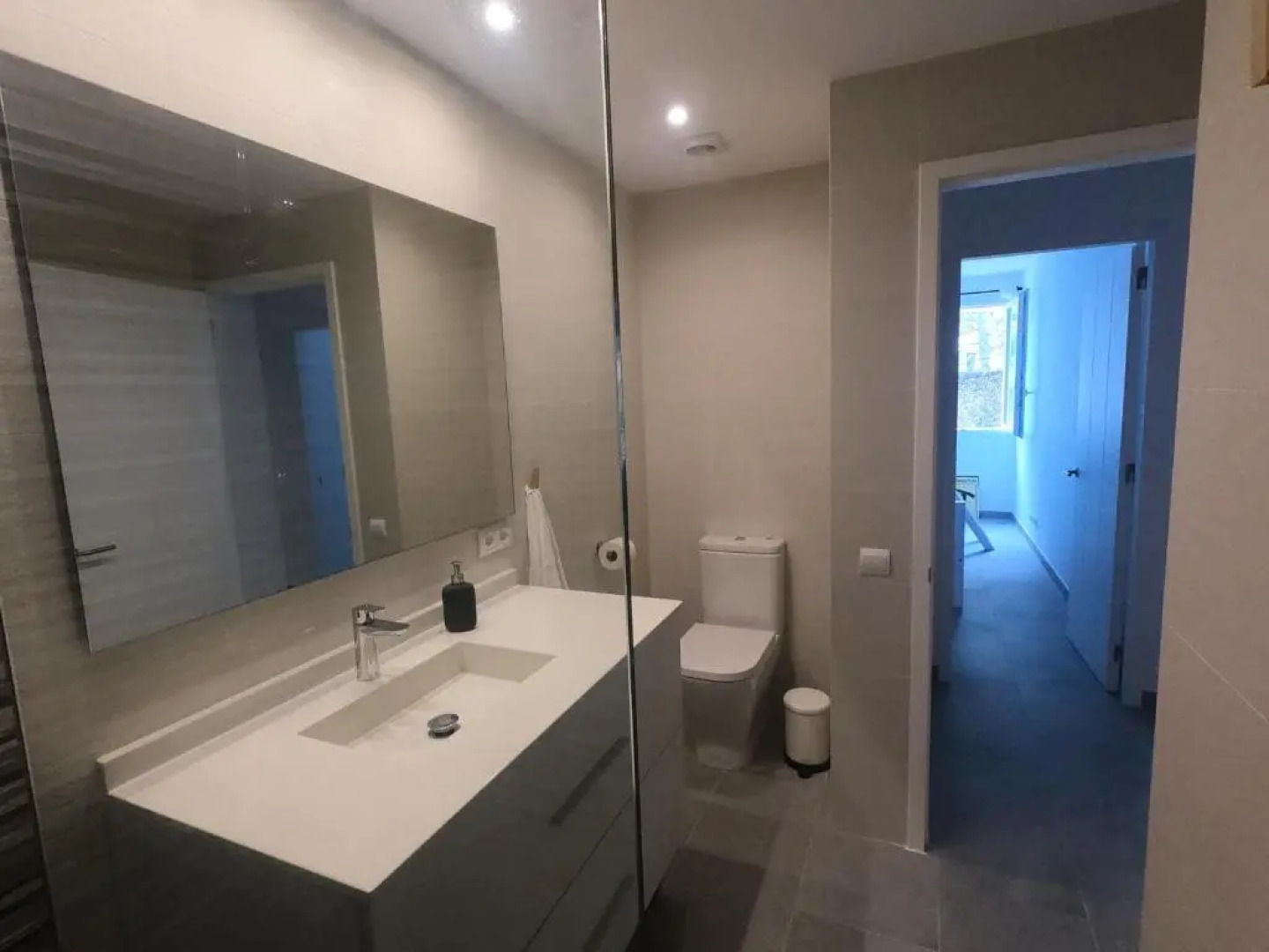 Apartamento nuevo en el centro con garaje