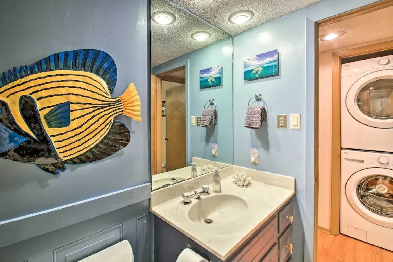 Mount Ida Condo w/ Balcony + Resort Amenities