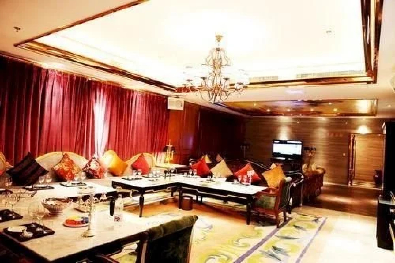 Erdos Xincheng International Hotel