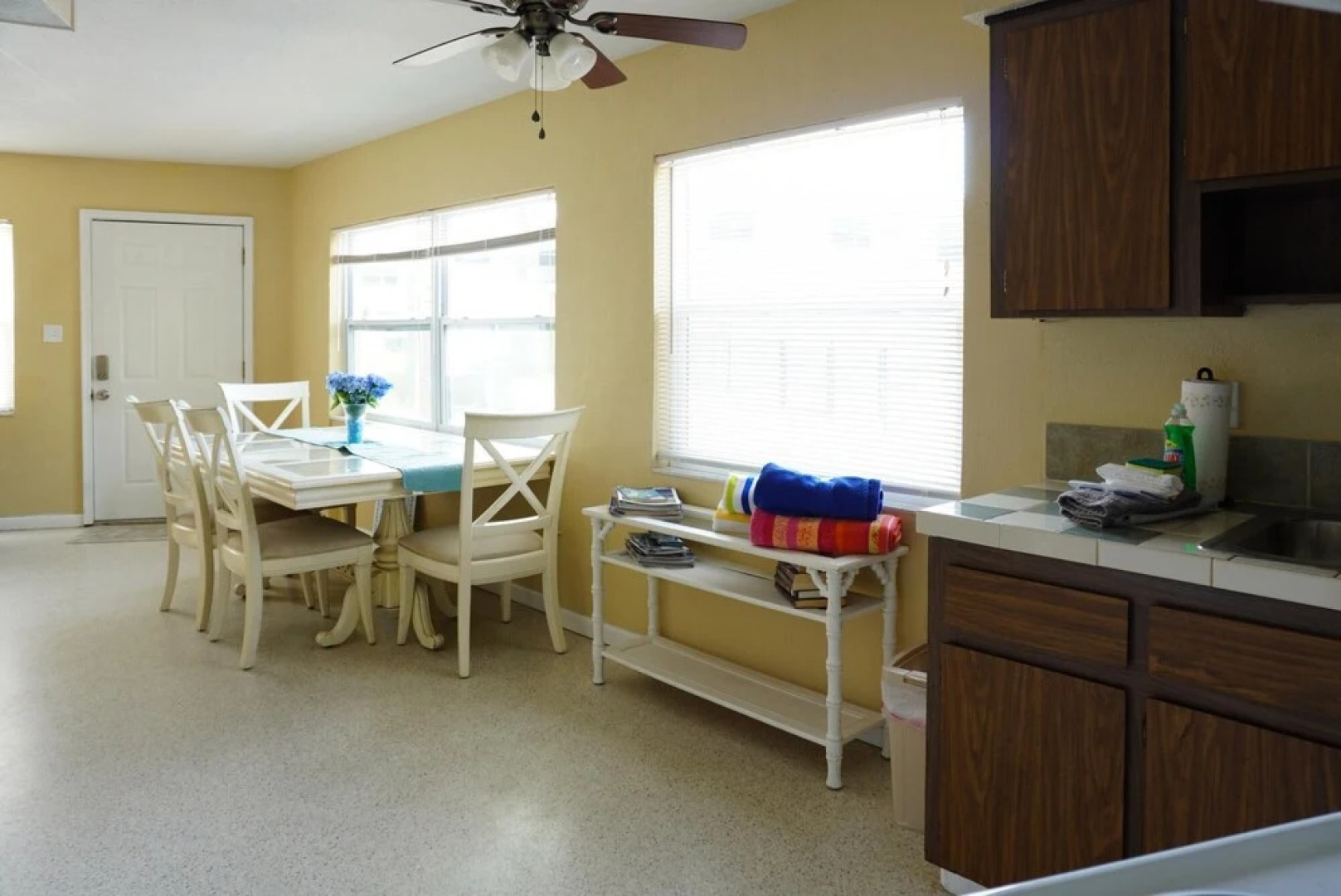 Misty Isles Redington Beachfront Suite 5