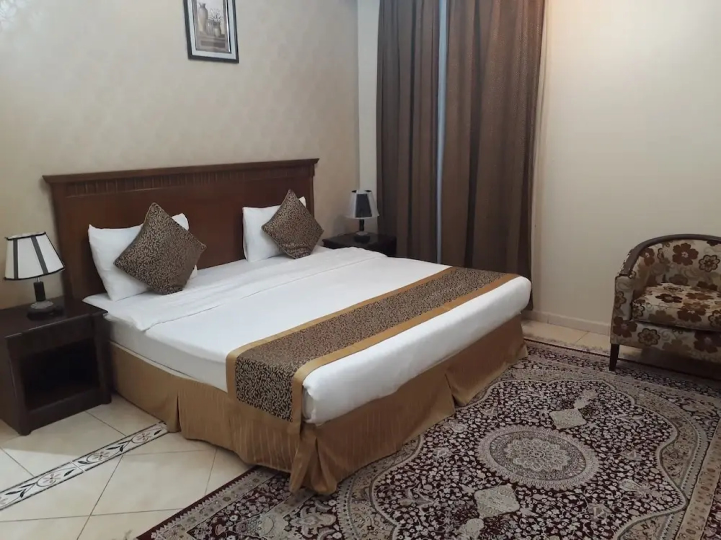 Hayat Radhwa Hotel