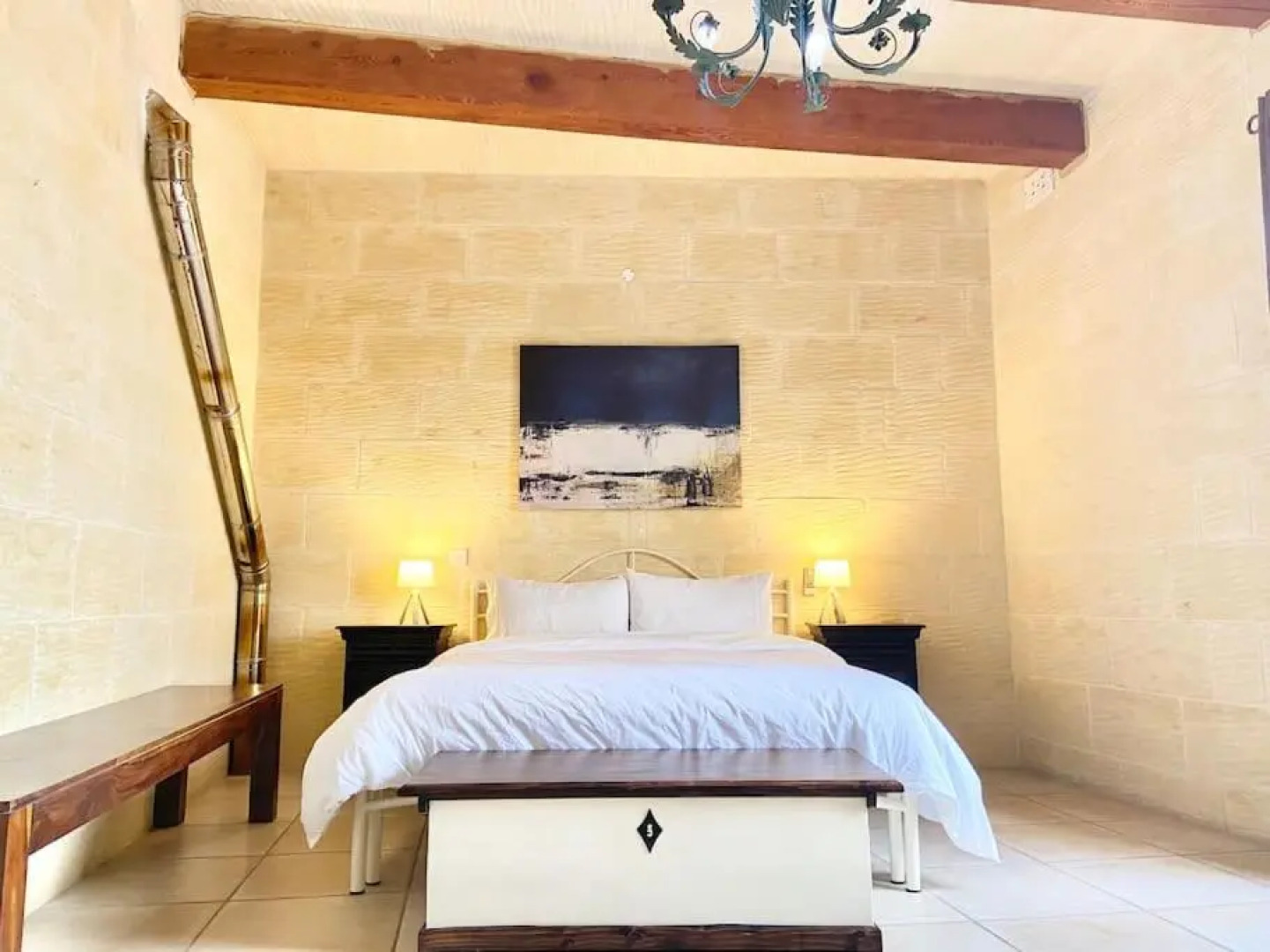 Villa Rossa Gozo - 5 bedroom ensuite with pool & jacuzzi