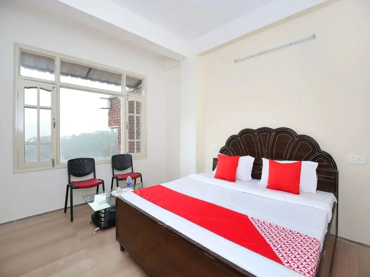 OYO 13433 Home Kasauli View 2BHK Dharampur