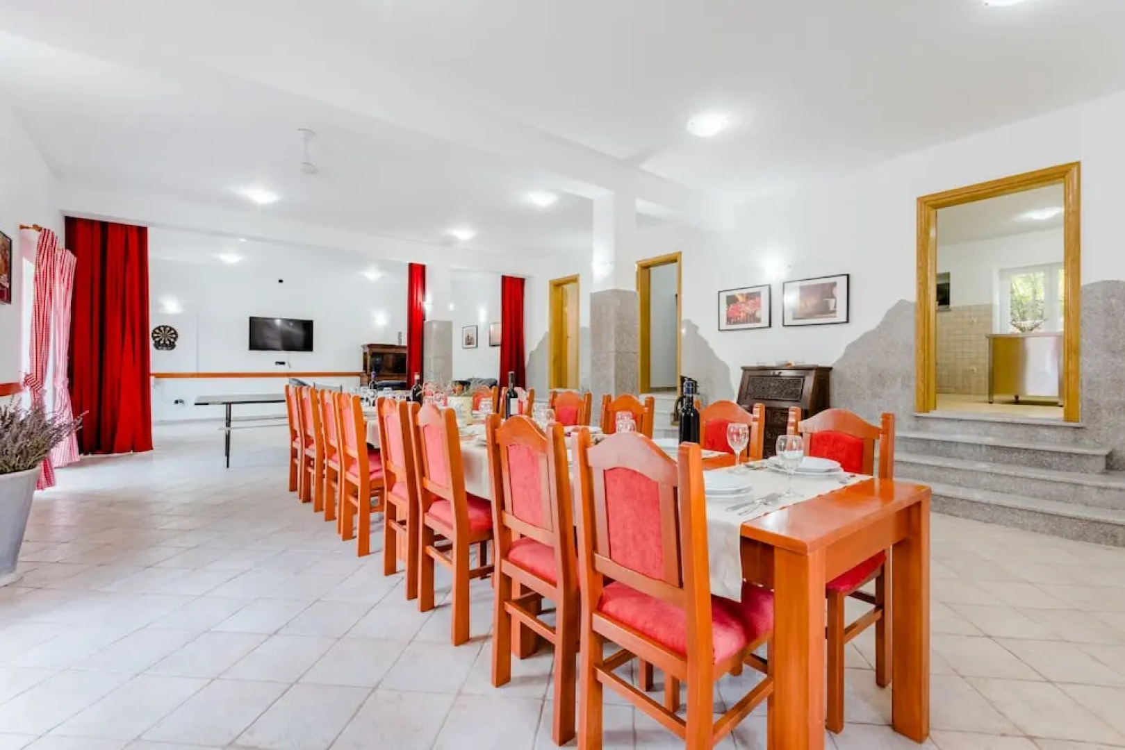 Holiday Home Flying Stars