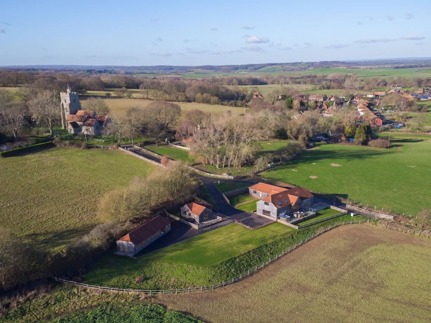 Lovely Holiday Home with Hot Tub near Bexhill & Hastings