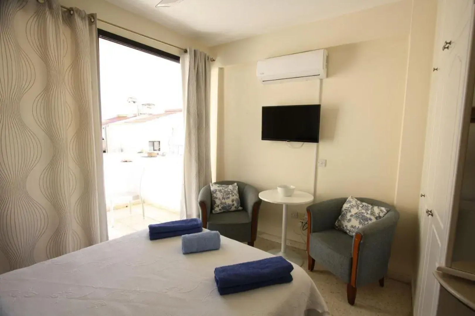 Pissouri Village Studios