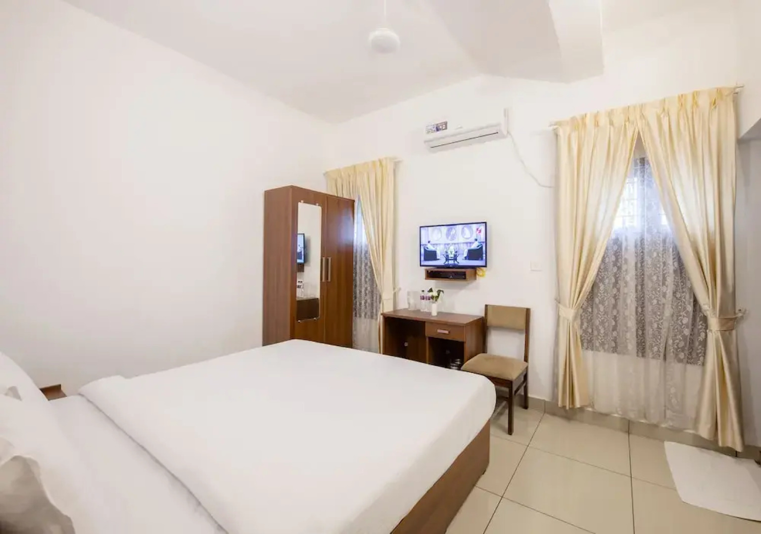 Sunstar Residency & Food Plaza Pala