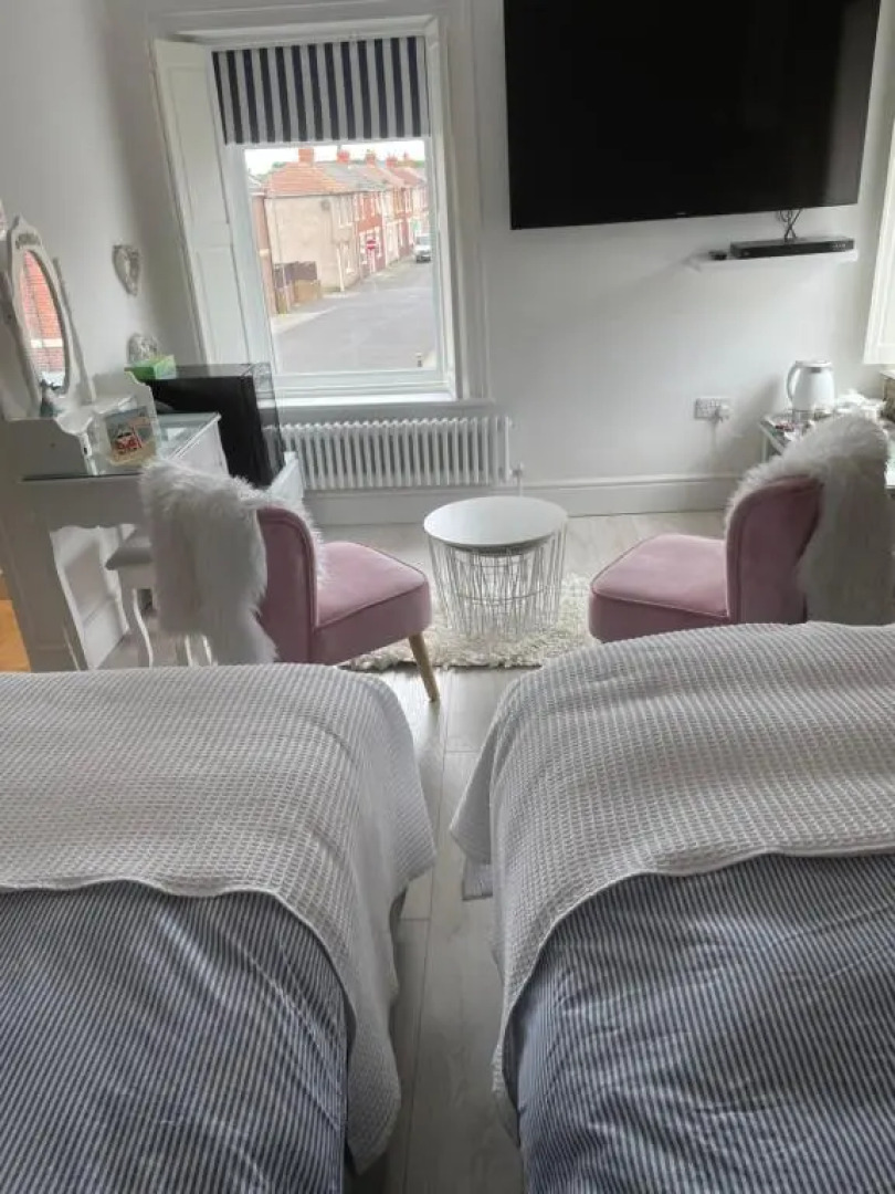 Coastal Joy - Family and friends bedrooms