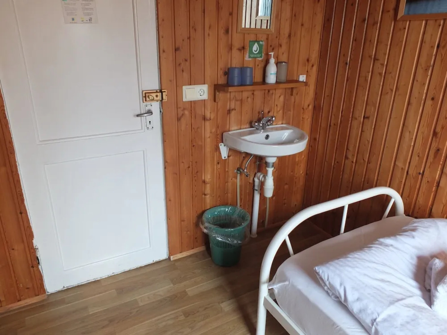 Guesthouse Neðra-Vatnshorn