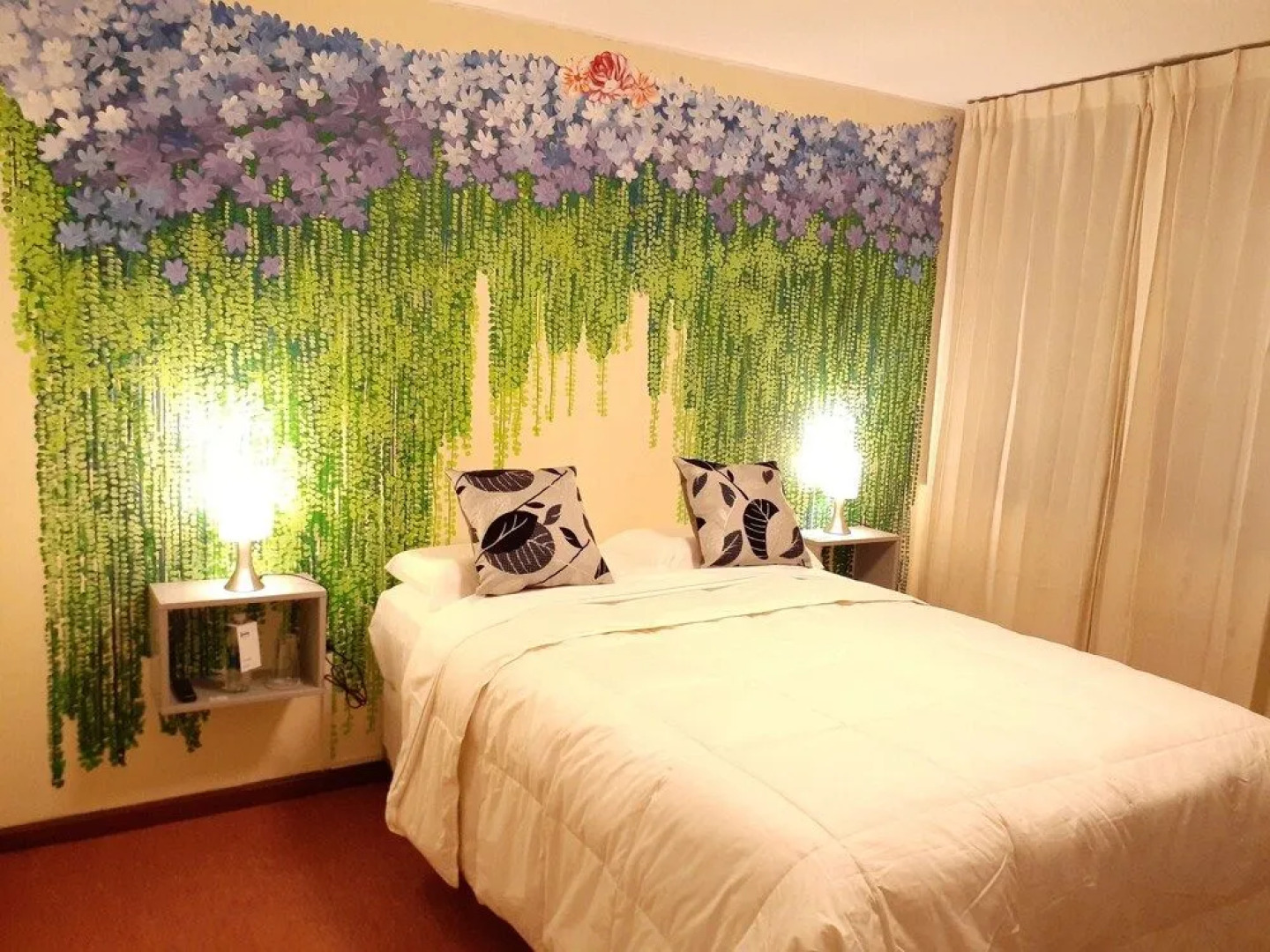 Hermes 205 Life Style