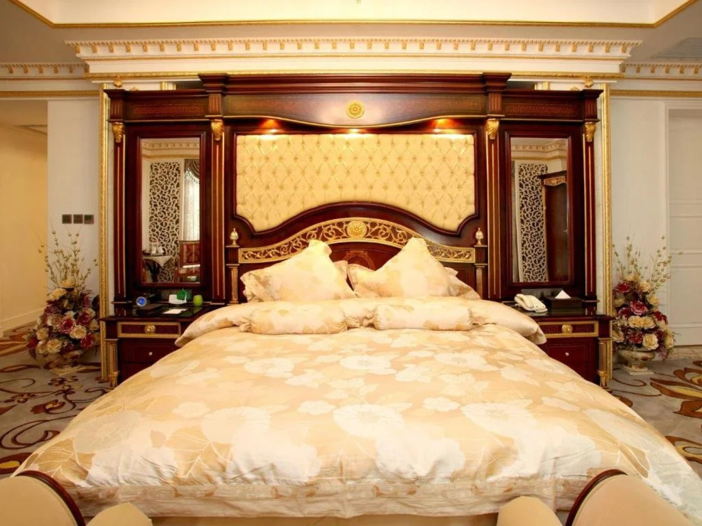 Wanfu International Hotel