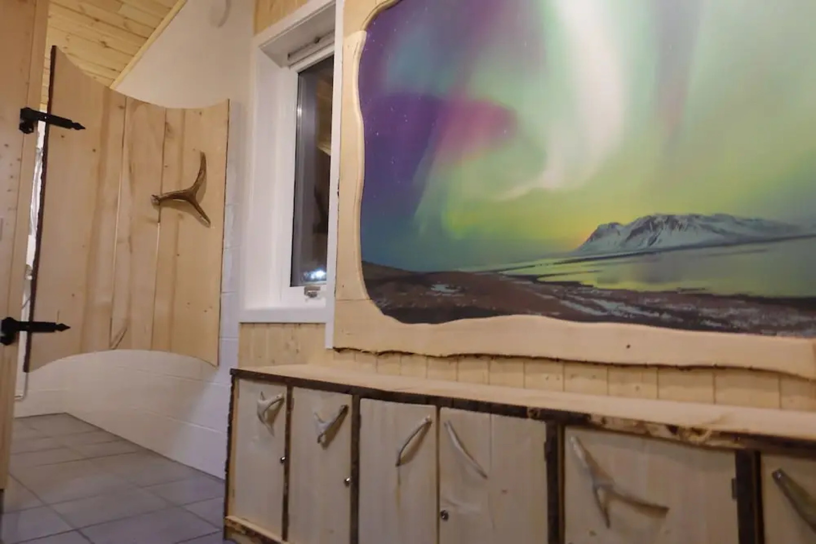 Wild Caribou Wilderness Cabin