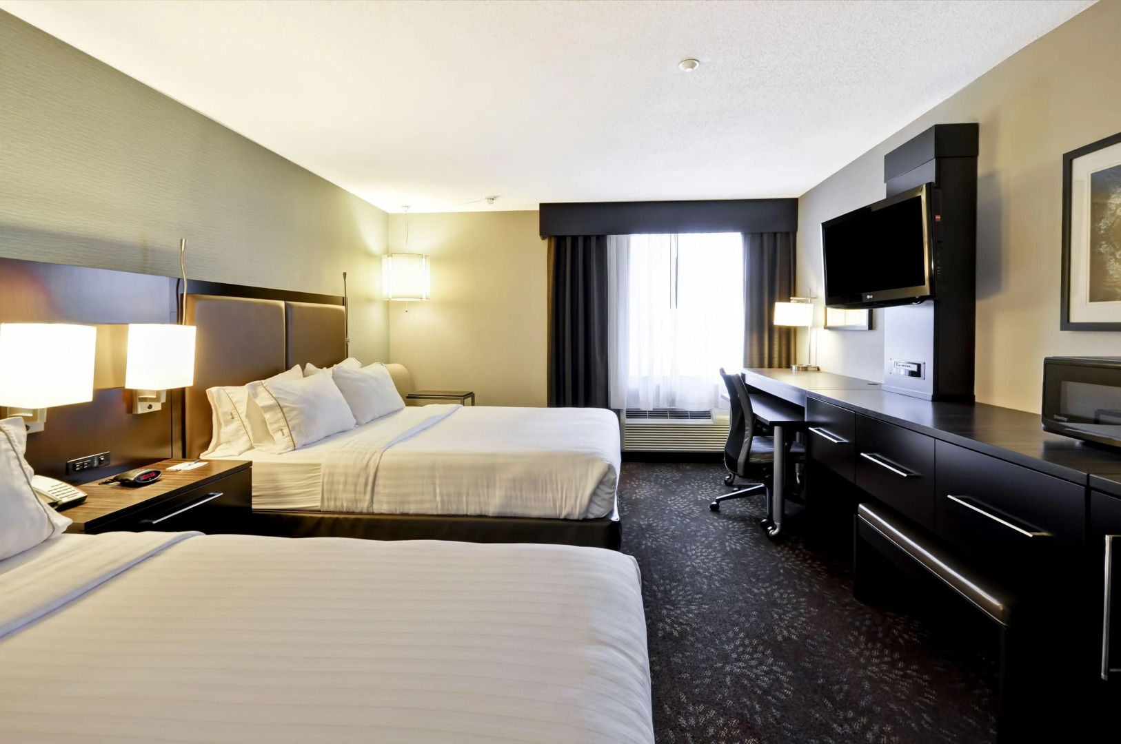 Holiday Inn Express Romulus / Detroit Airport by IHG