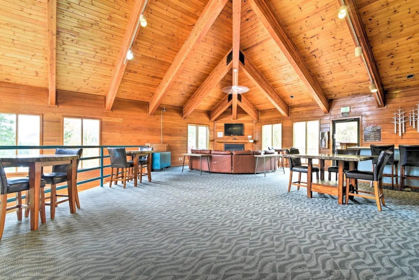 Mtn-view Gem w/ Community Perks in Silverthorne!