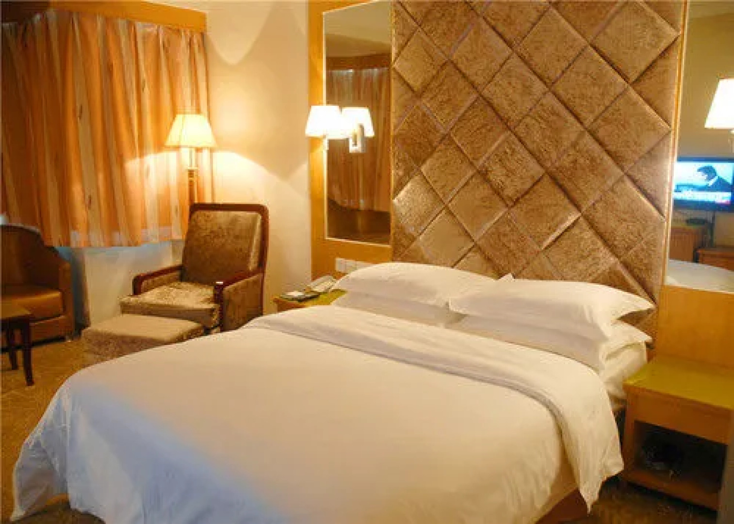 Sunny Hotel - Xinyang