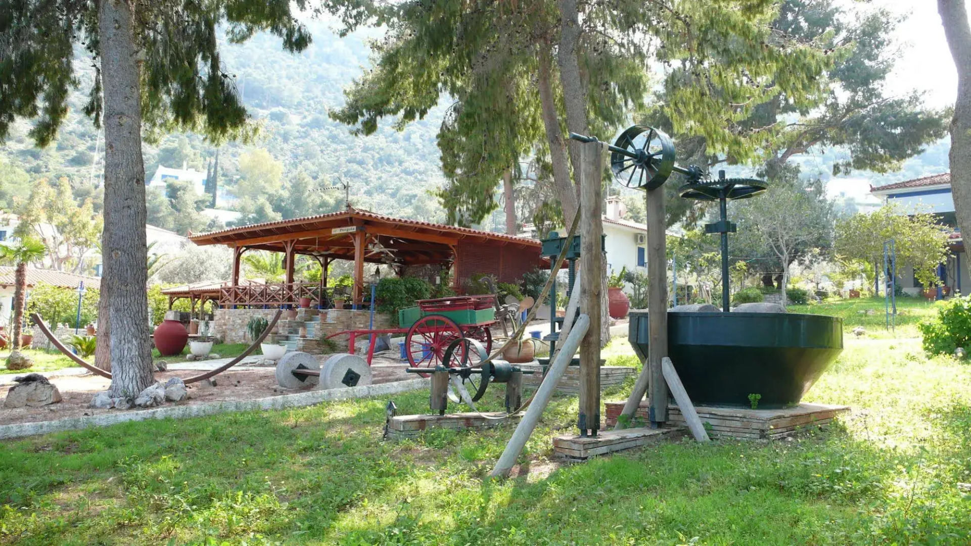 Saronikos Residences