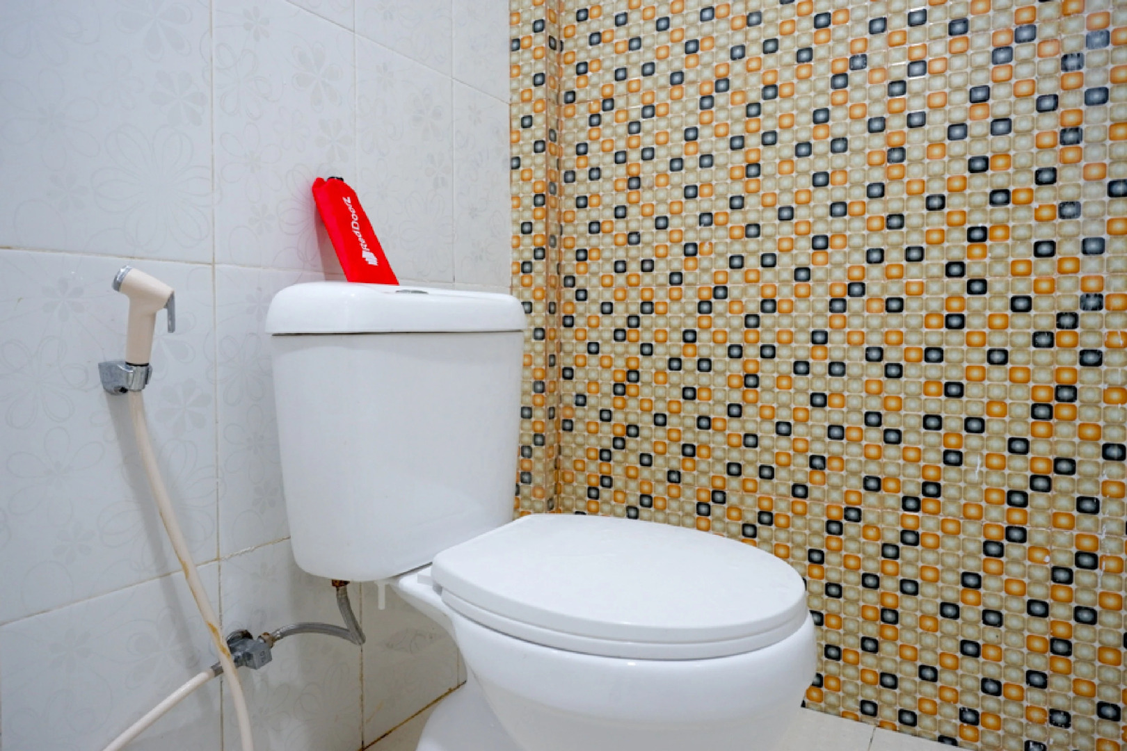 RedDoorz Syariah near Universitas Negeri Gorontalo 2