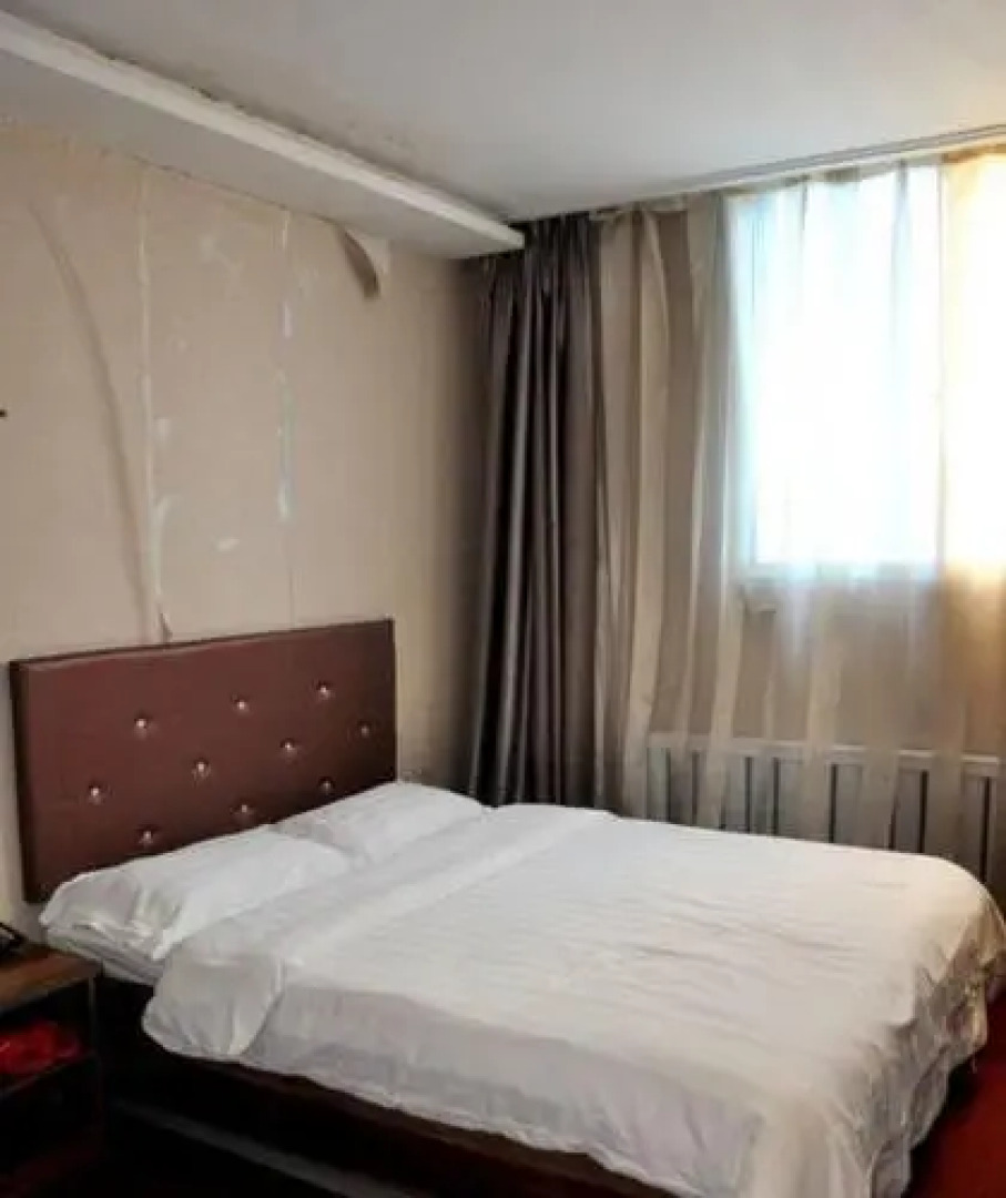 Haicheng Jintai Business Hotel