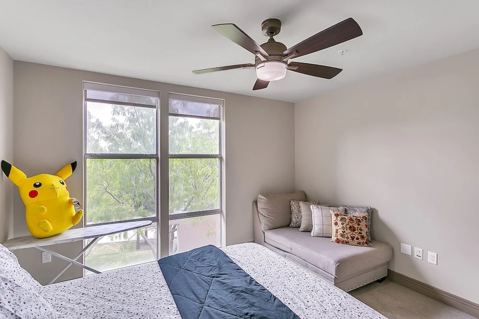 Cozy Condo Nature,park &lakeview 2 Bedroom Condo