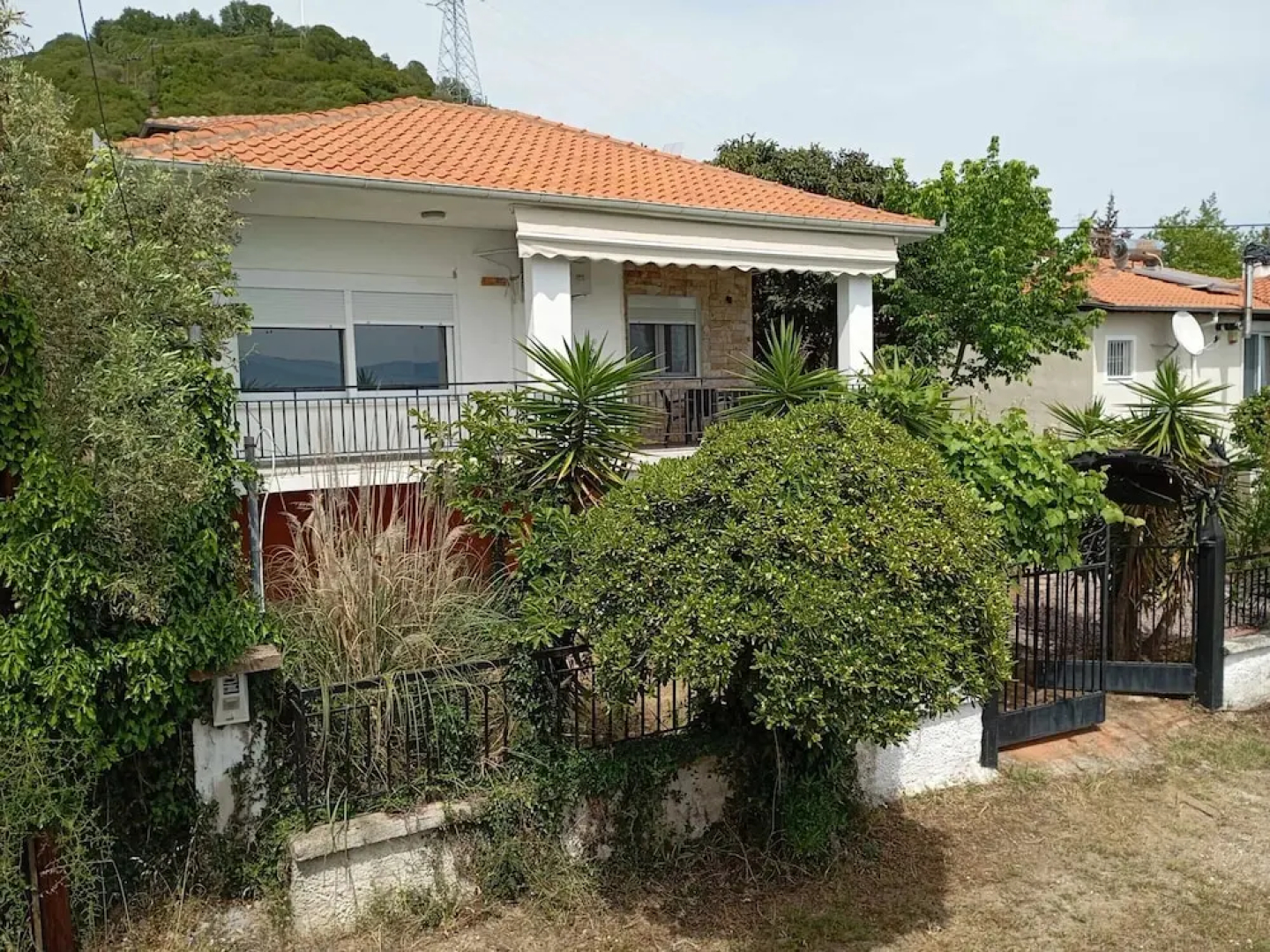 Seaside Holiday Home With Balcony