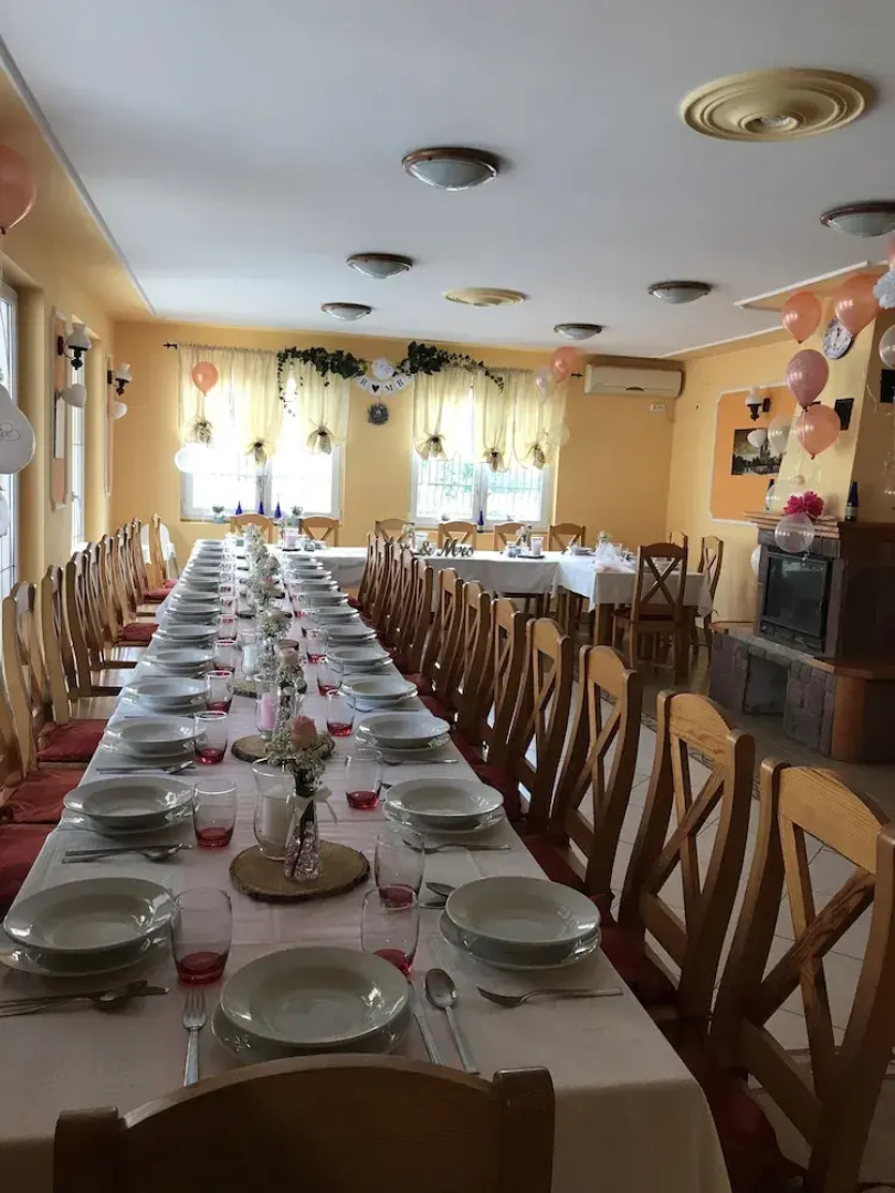 Petit Normandi Bistro  Panzi