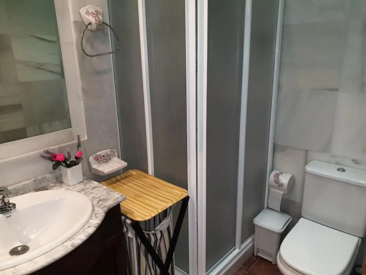 Doña Lola Micaela from line beach apartment with sea views sunrounded by bars and restaurants-CS208