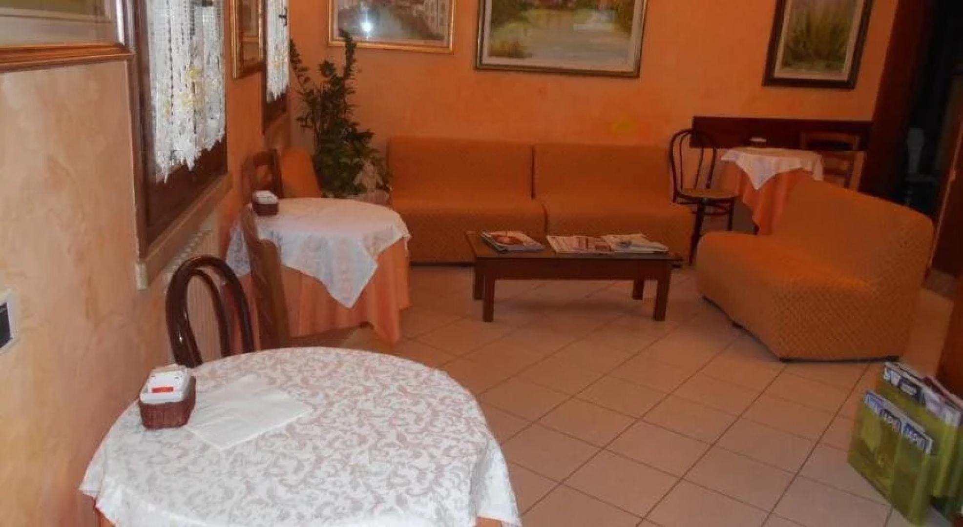 Hotel Paradiso