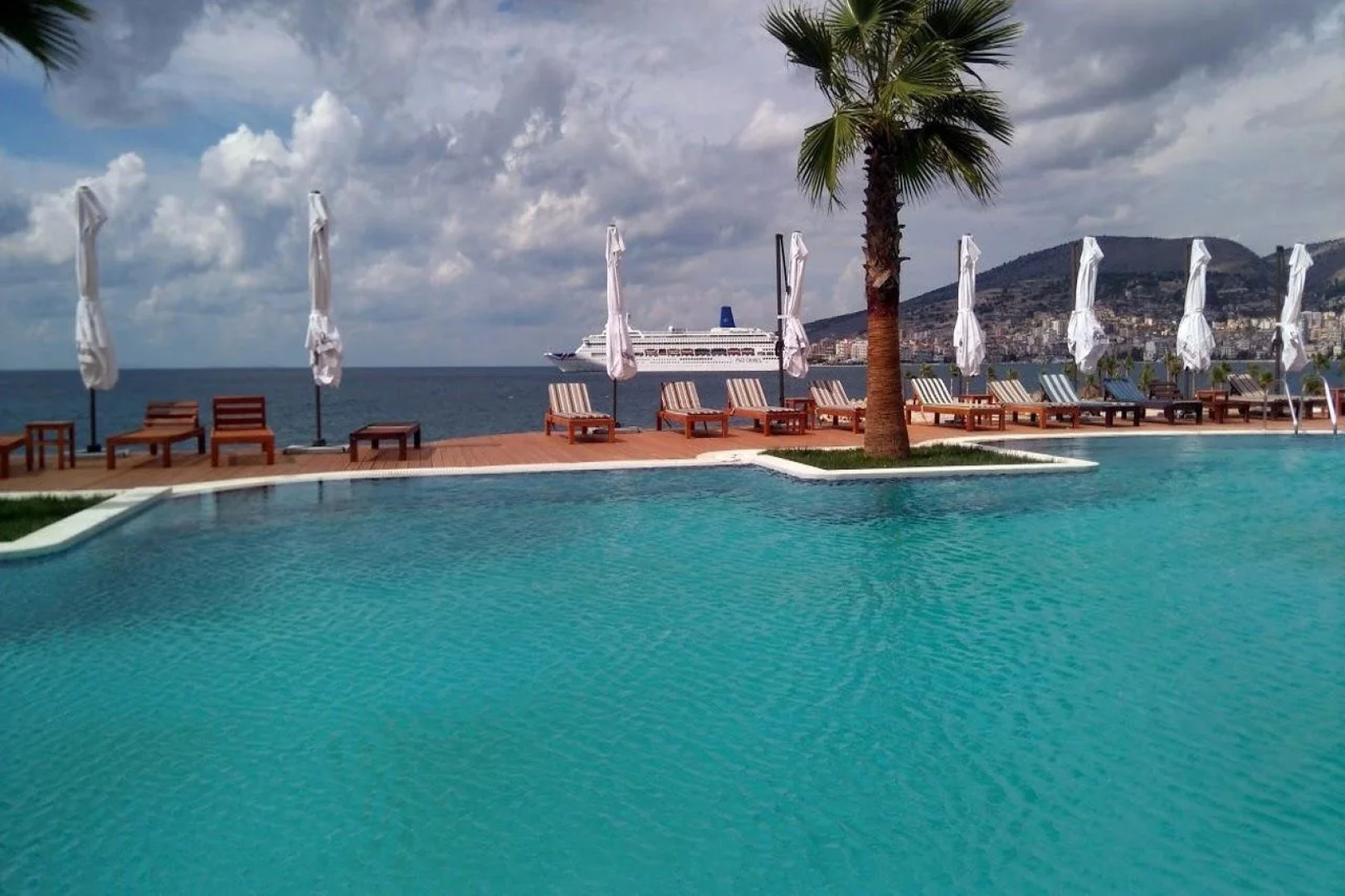 Santa Quaranta Premium Resort