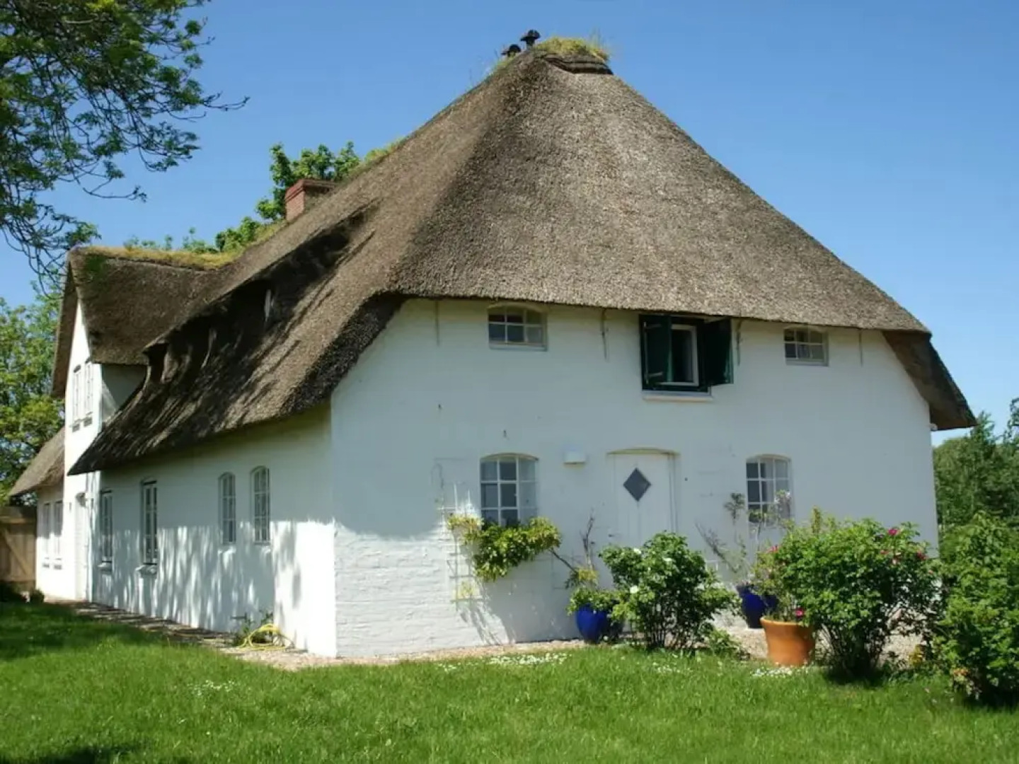 Poppenbull Thatched House