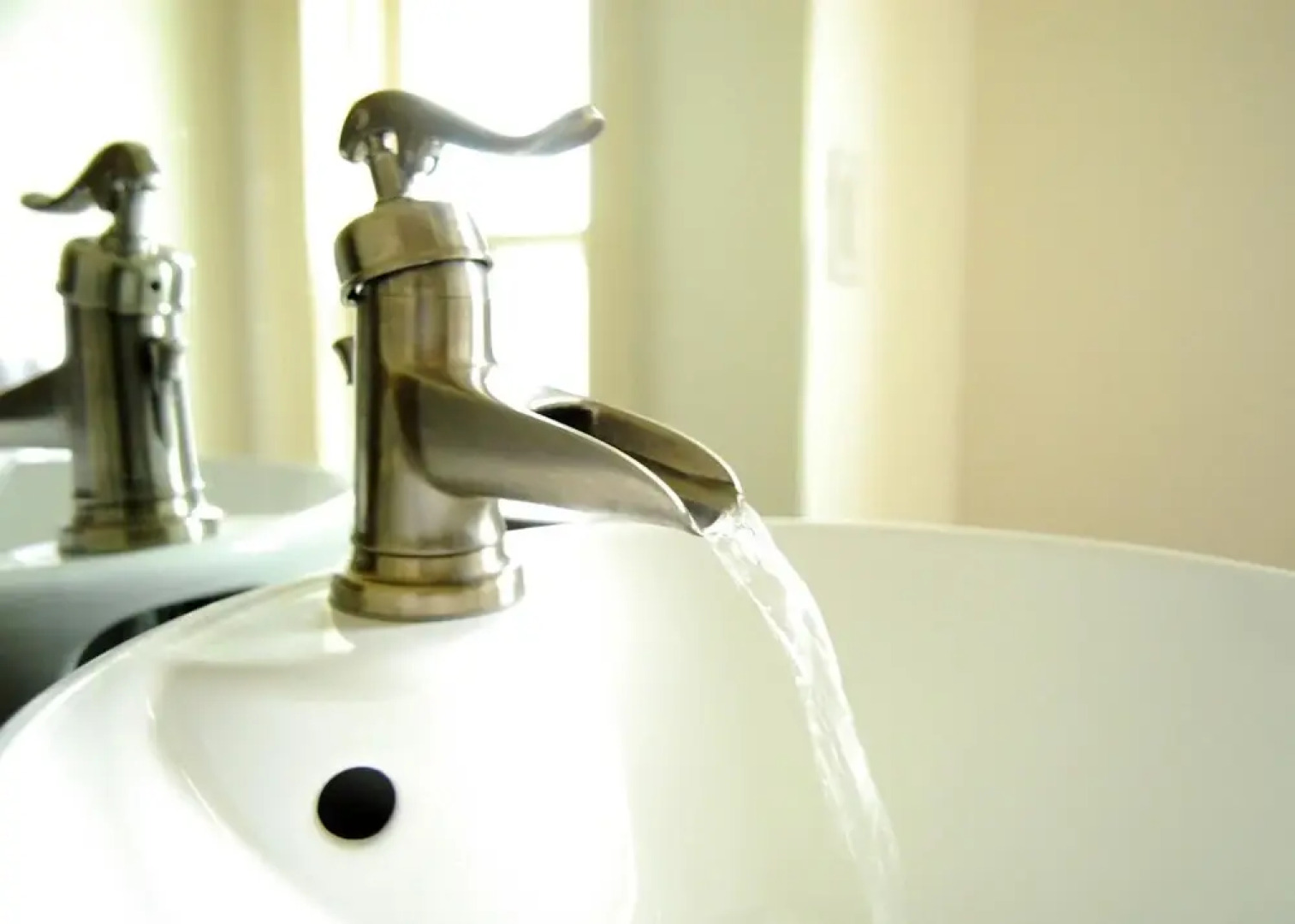 Van Galis Cafe and Inn