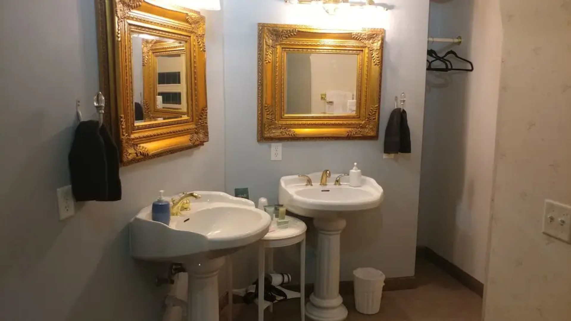 The Iron Gate Inn & Winery