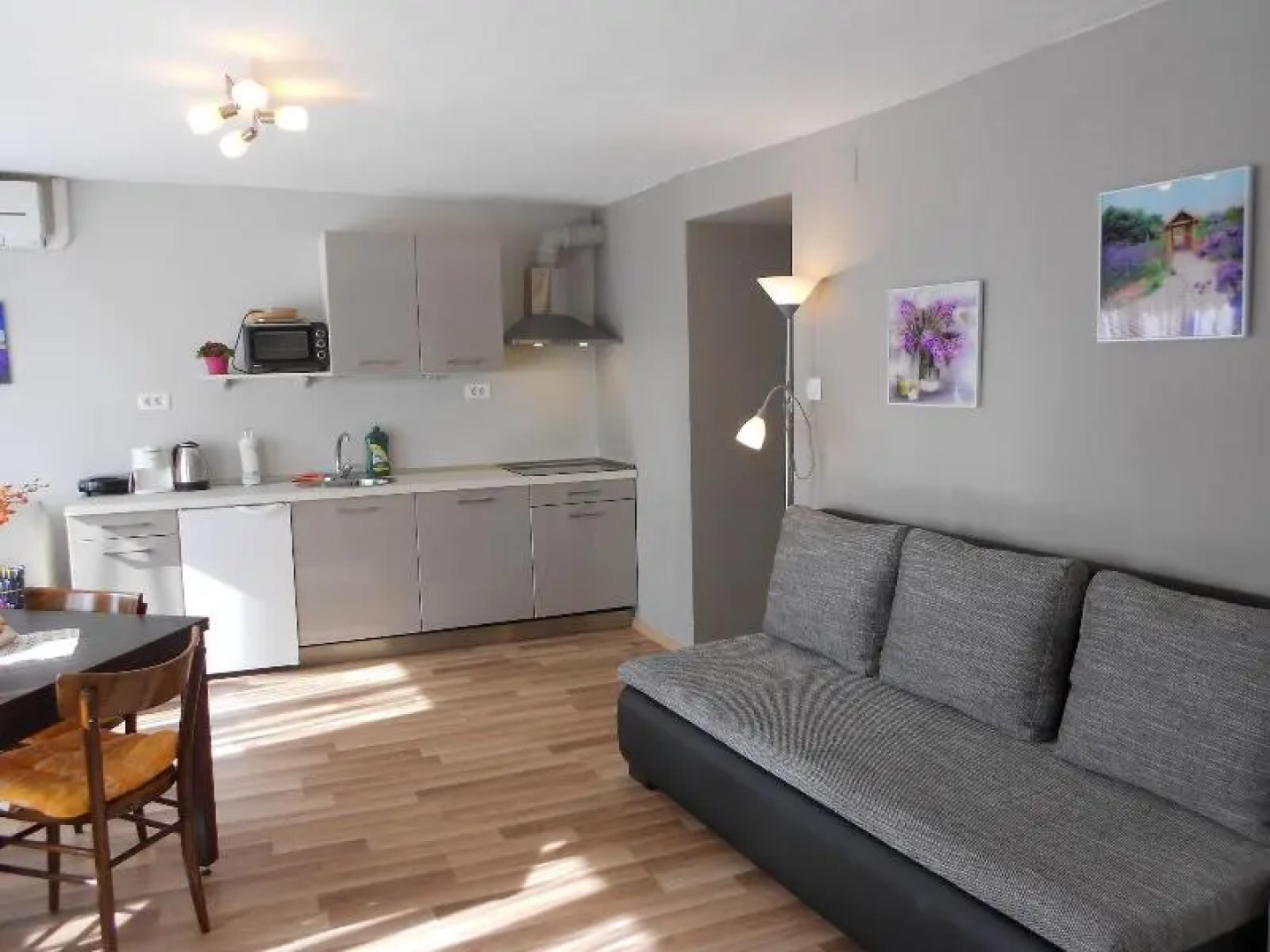 Apartments Hlapi with SPA