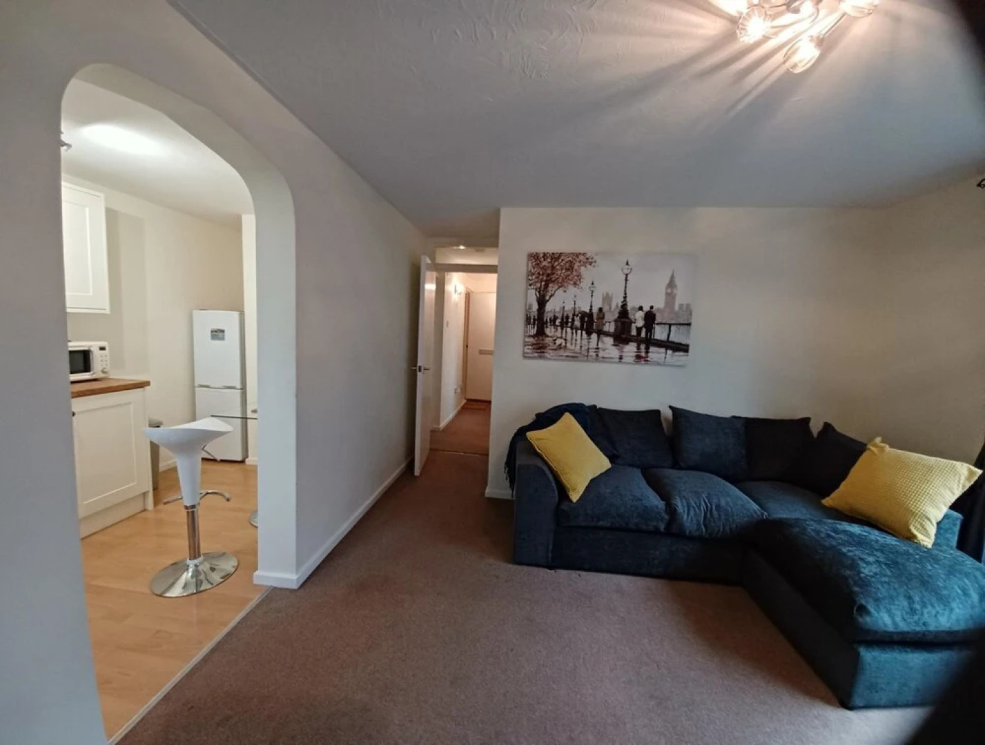 White Door Malt-Huku Kwetu (Dunstable)