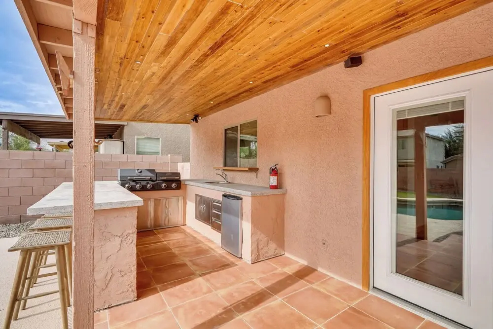 Gorgeous Green Valley Home: Patio & Private Pool!