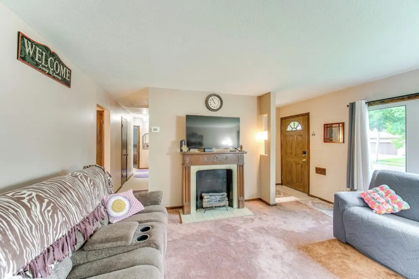 8 Mi to Cleveland: Family Home w/ Fenced Backyard!