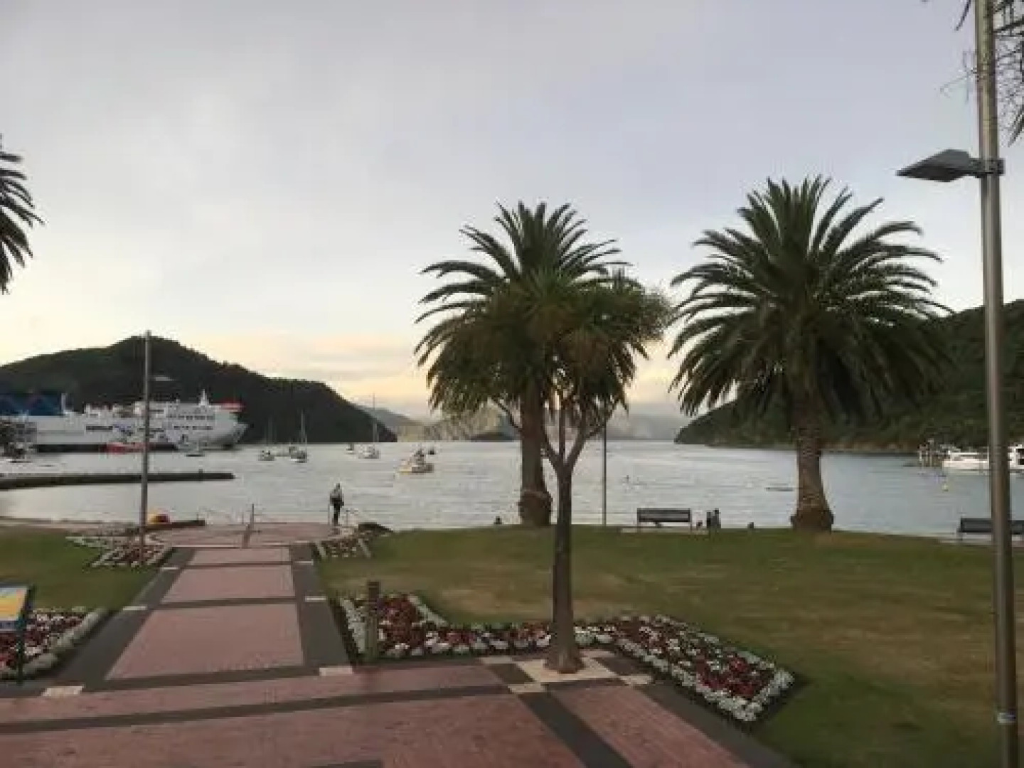 Oxley's Waterfront Luxury Apartment