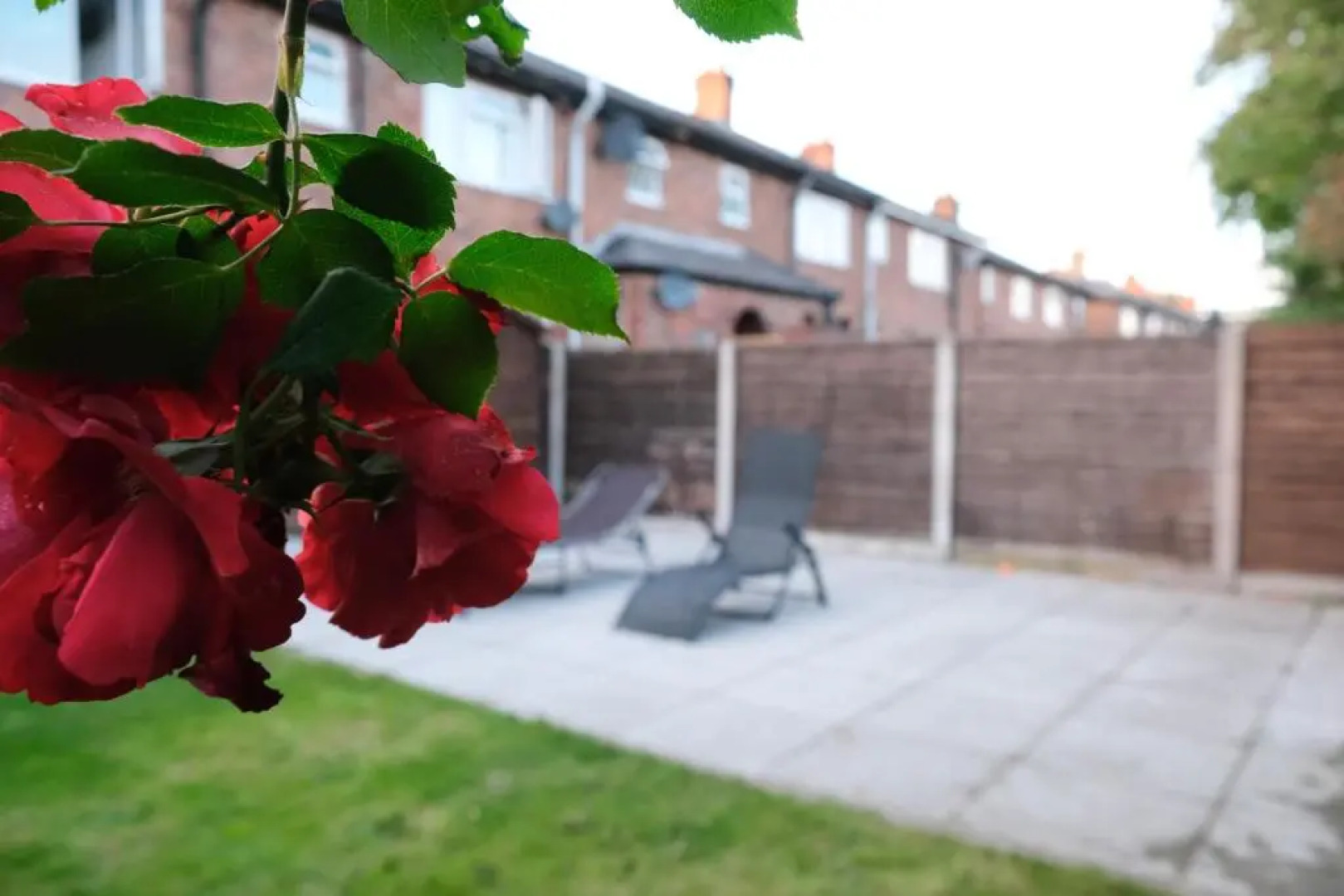 Northway House - Close to M62 and M6