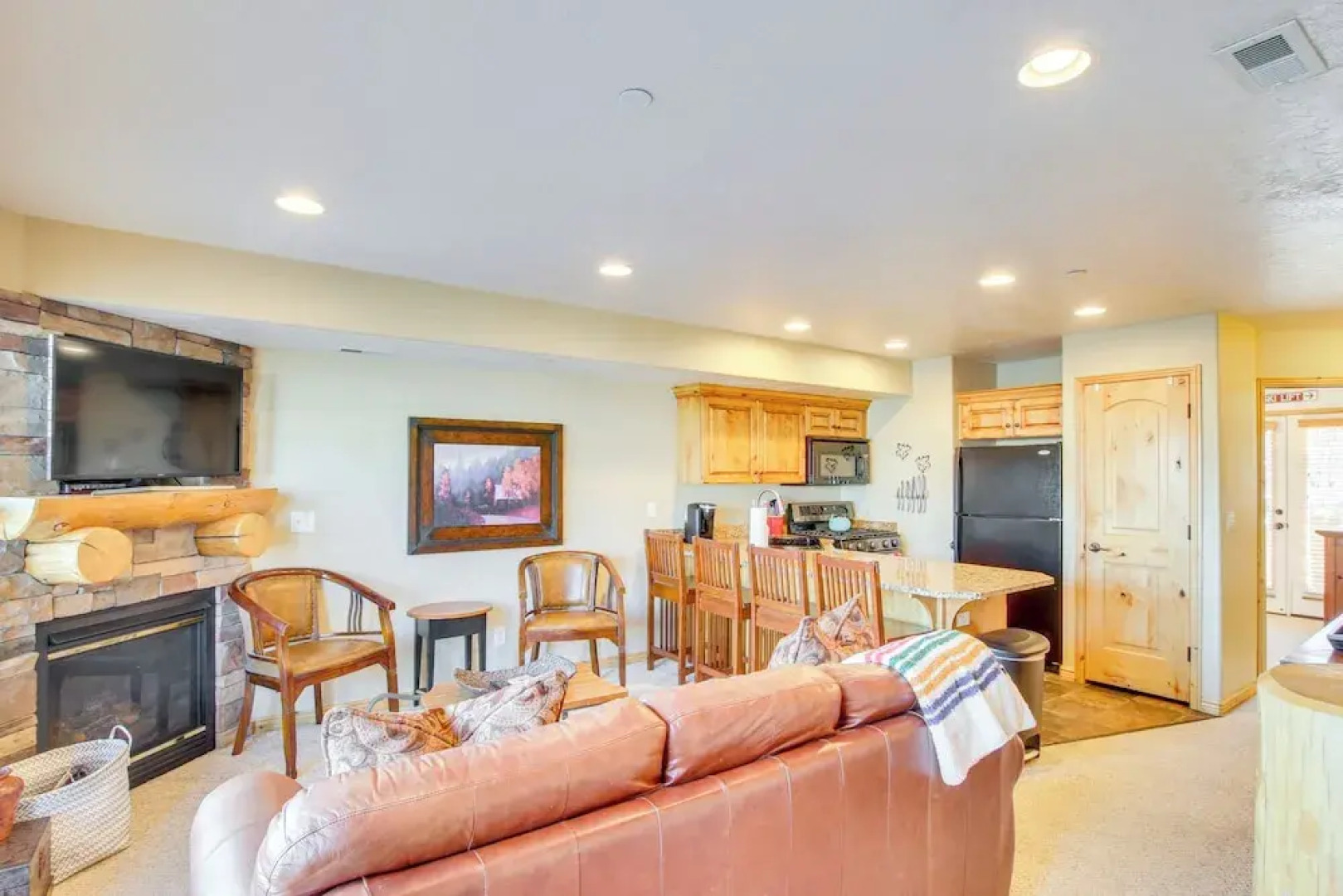 Mtn-view Gem Near Skiing & Golf in Eden!