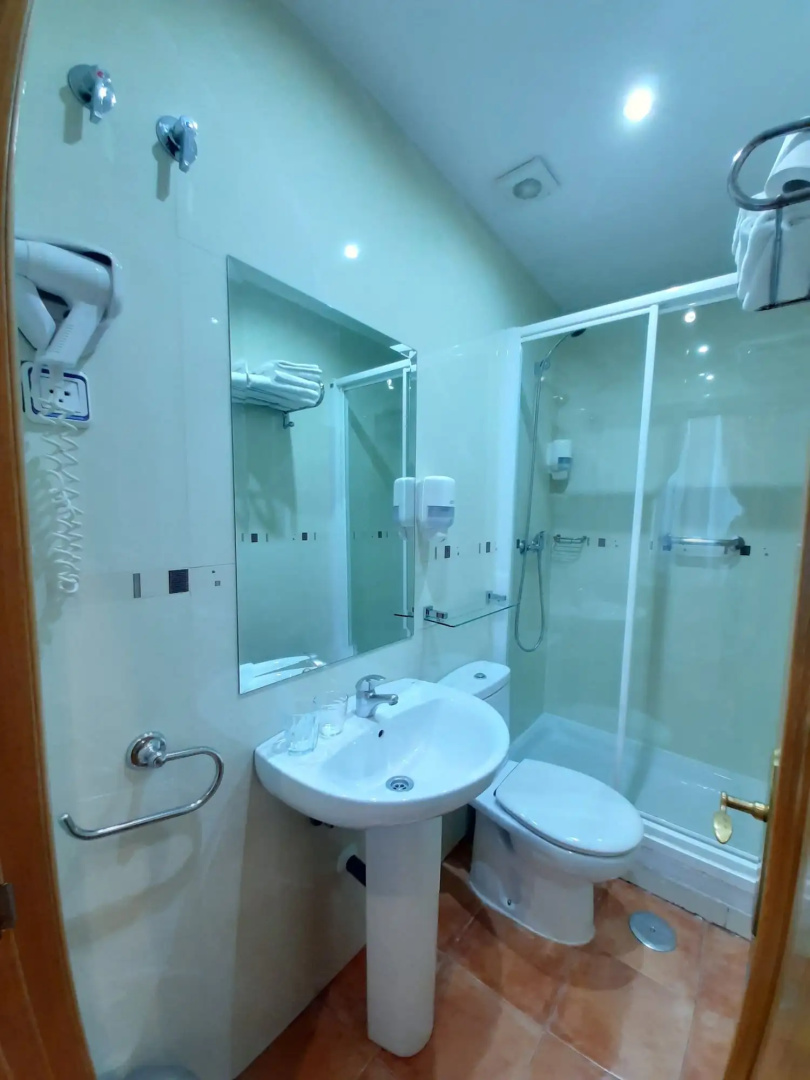 Hostal Las Fuentes - Adults Only