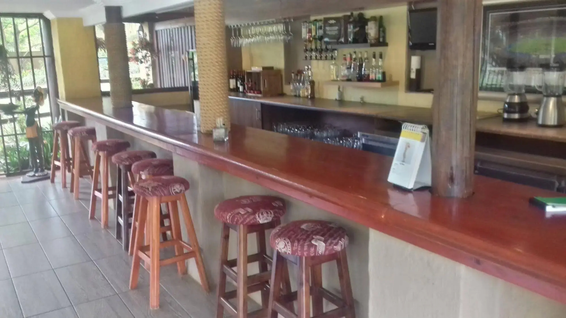 Bambuu Lakeside Lodge