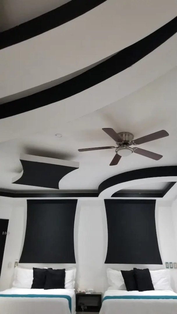 Hotel Dluxe & Suites