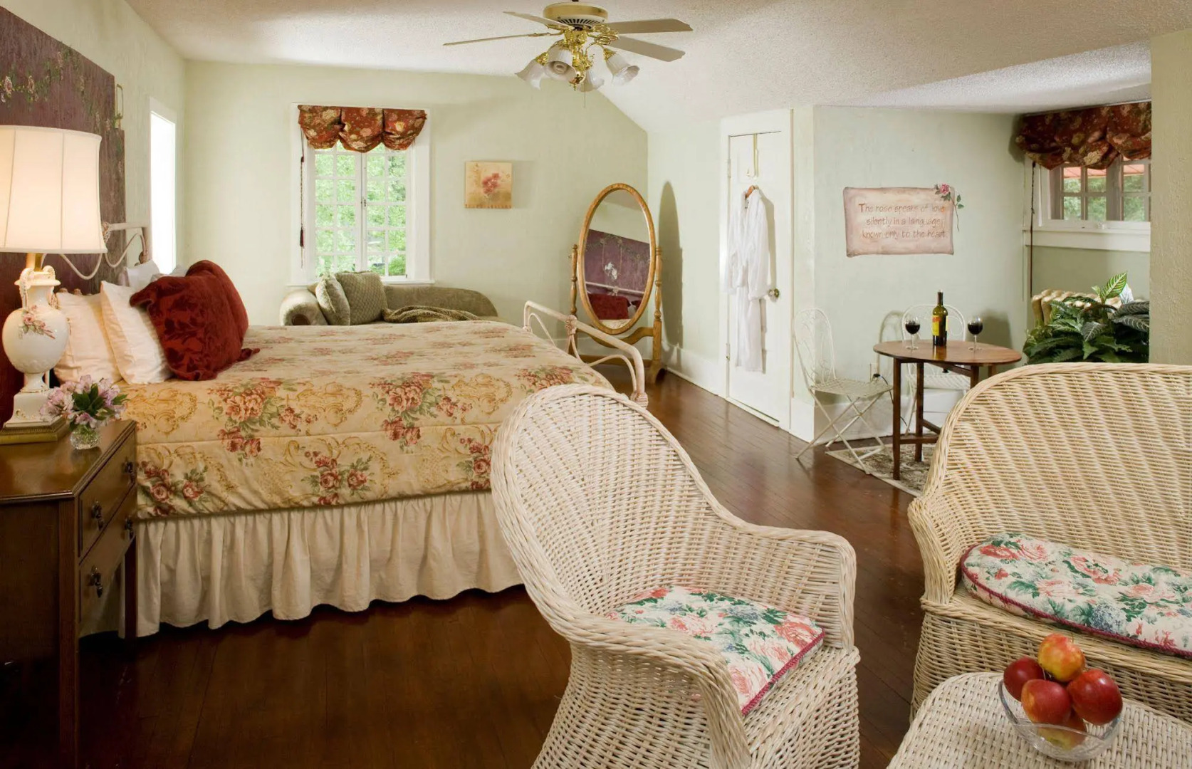 Hilltop Manor Bed and Breakfast