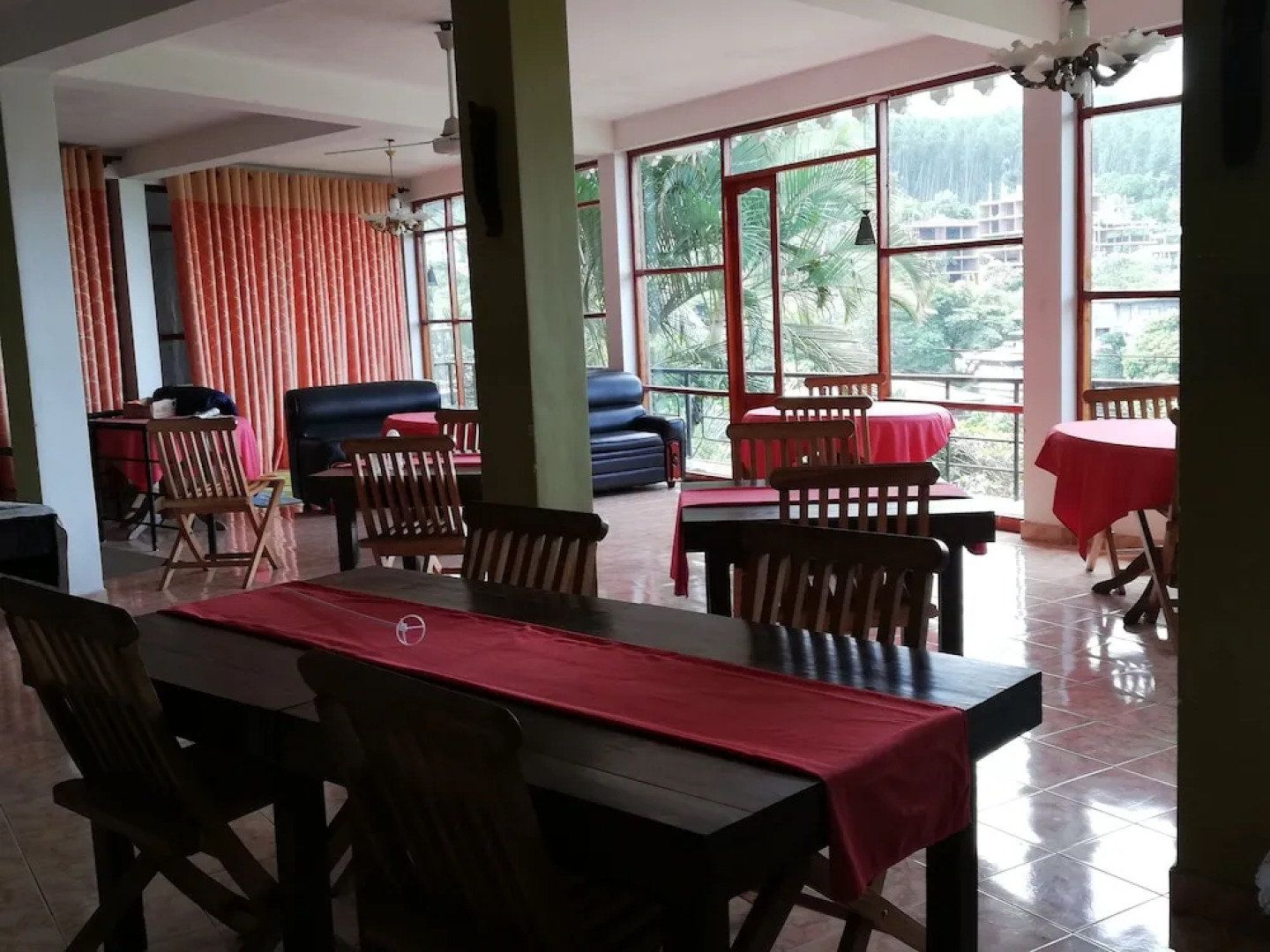 Tea Garden Holiday Inn