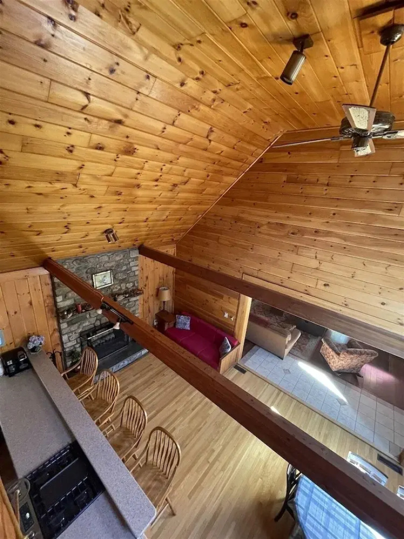 Good Times Chalet Limit 19 5 Bedroom Chalet by RedAwning