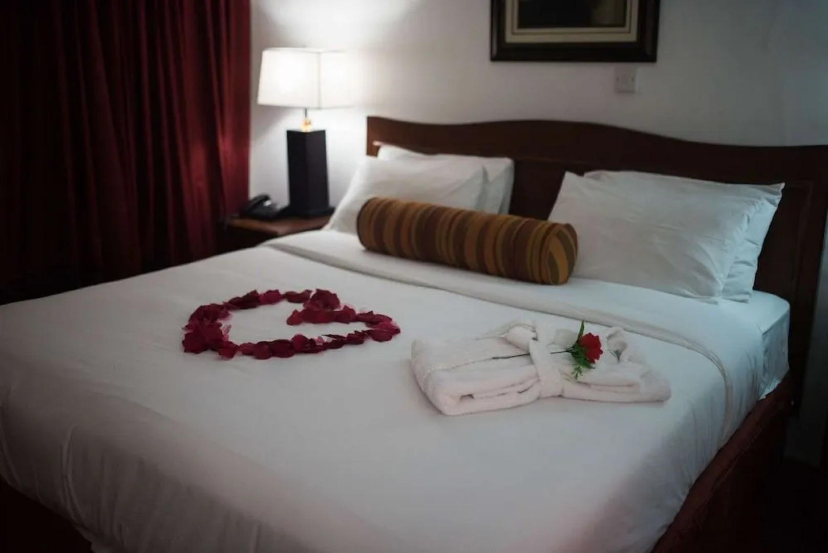 Golden Tulip Essential Kimbima Freetown