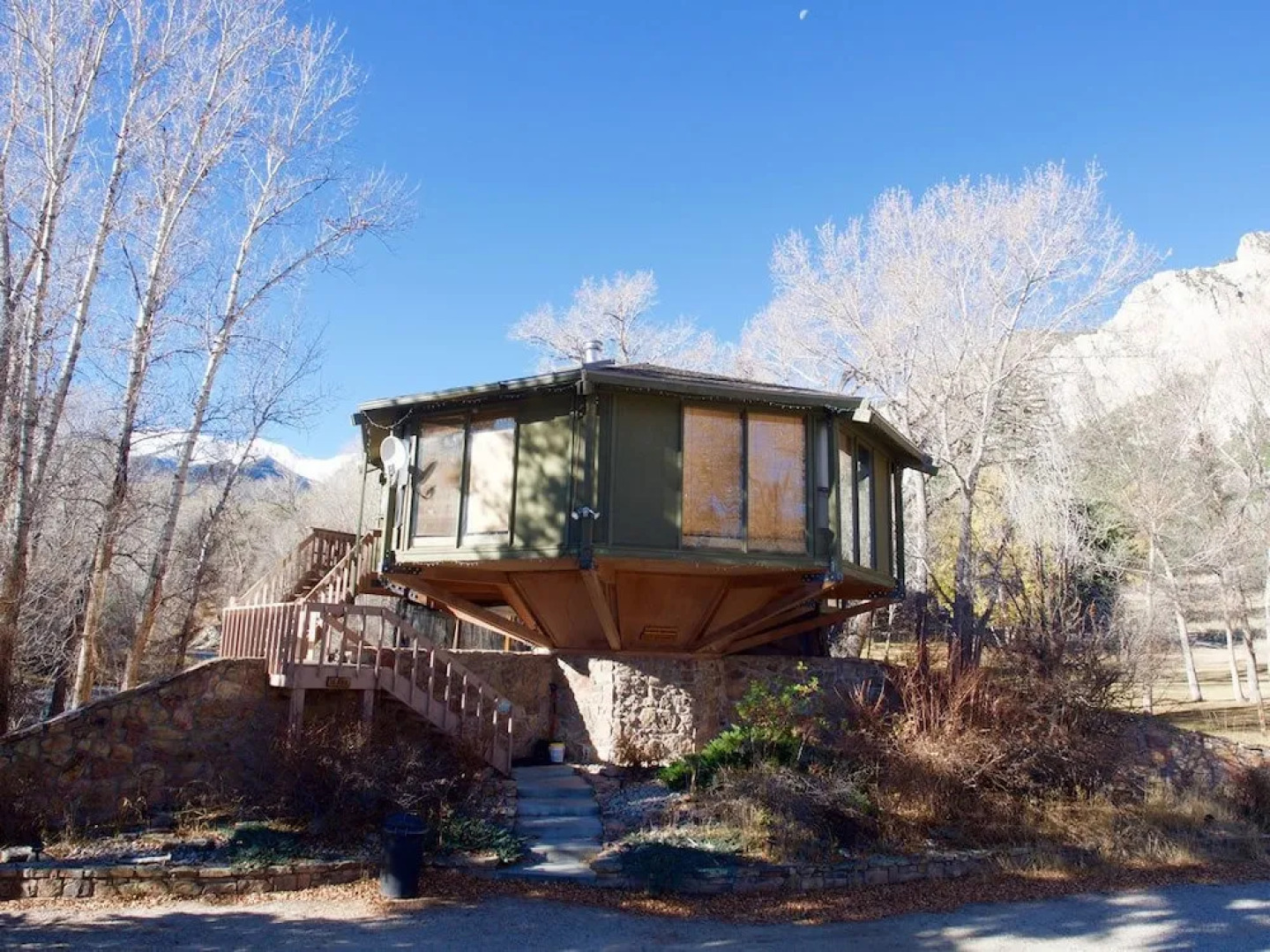 Treehouse Hot Springs - 5 Br Home