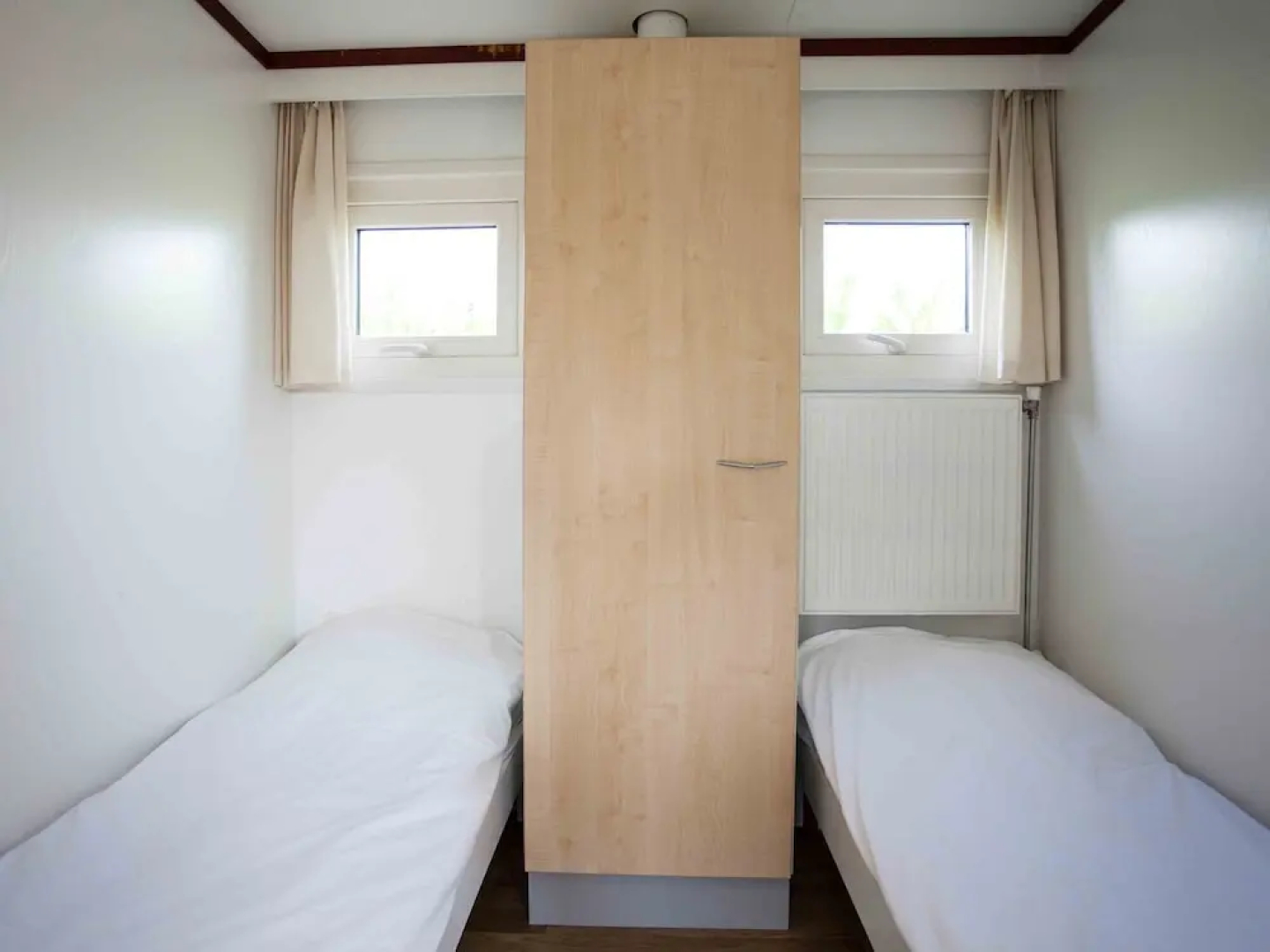 Neat Chalet With Microwave 3.5 km. From the Beach in Egmond