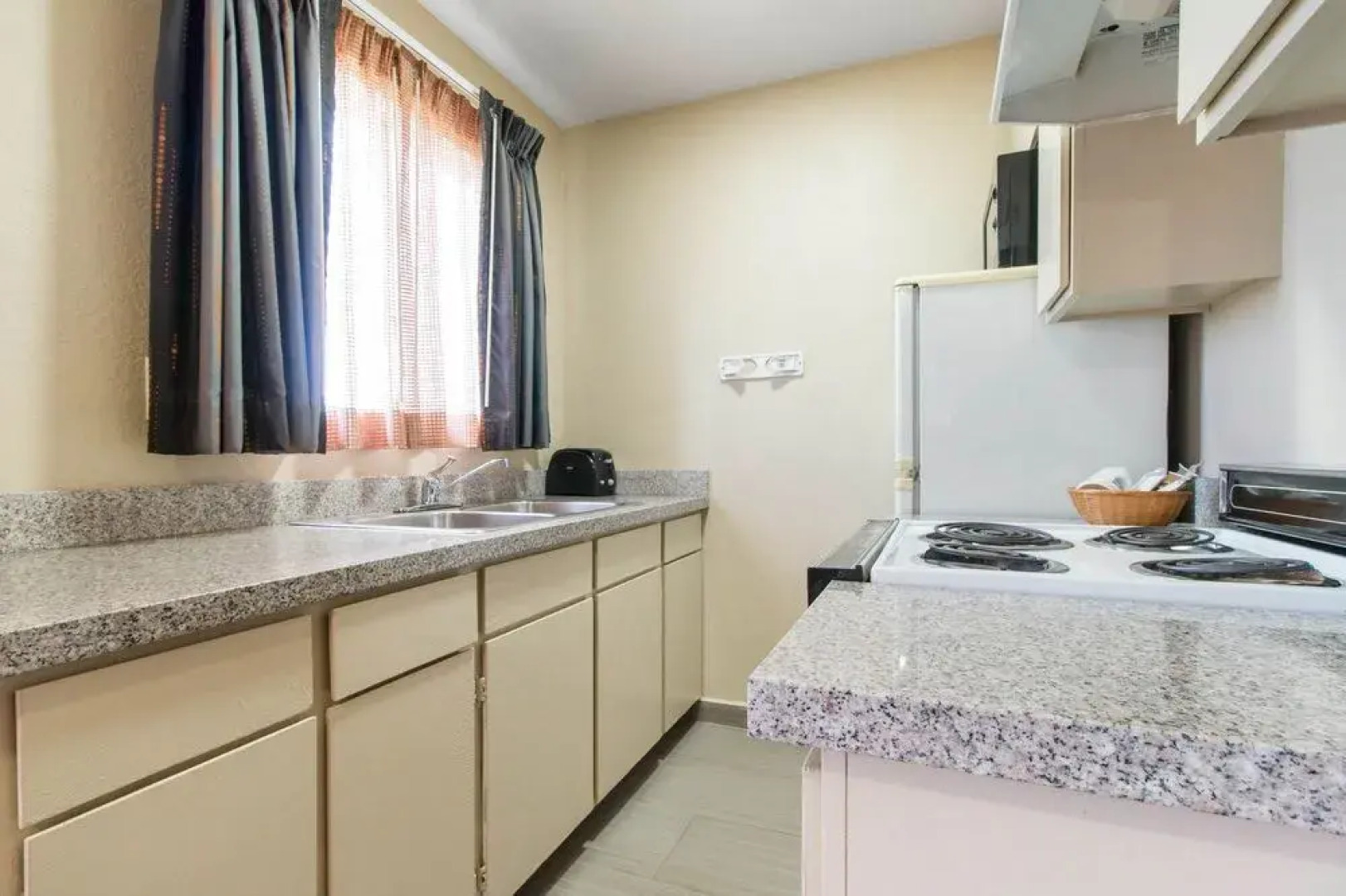 Quality Inn & Suites Redwood Coast